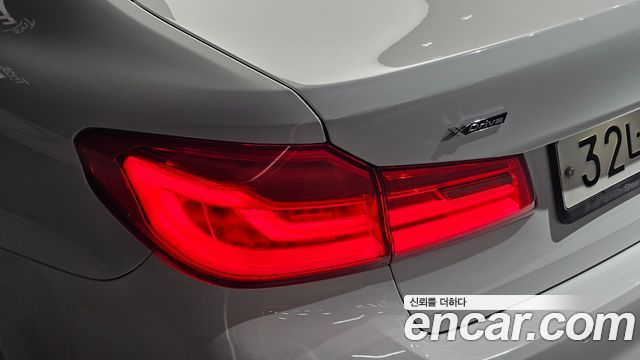 BMW 5-Series 520d xDrive Luxury Plus