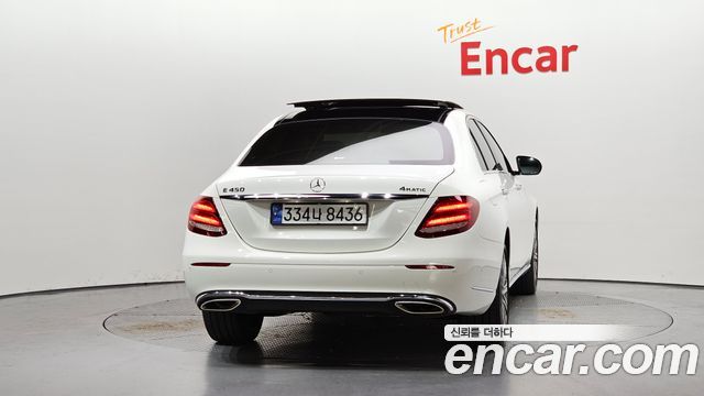 Mercedes-Benz E-Class E450 4MATIC Exclusive
