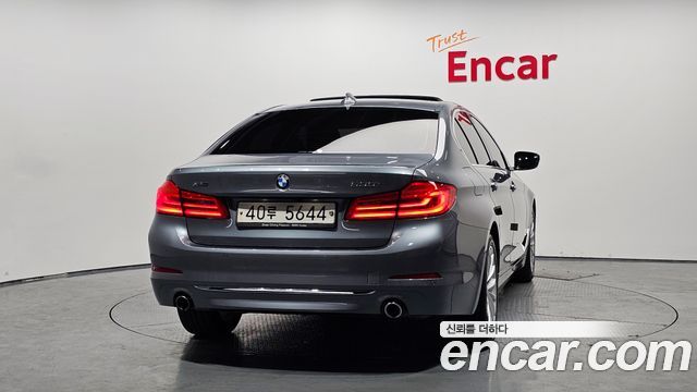 BMW 5-Series 530i xDrive Luxury Plus