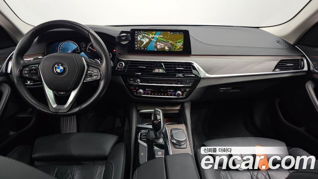 BMW 5-Series 530i xDrive Luxury Plus