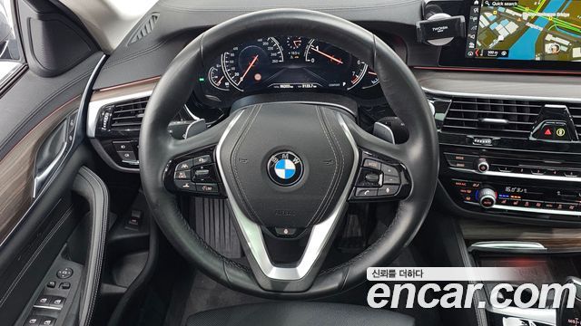 BMW 5-Series 530i xDrive Luxury Plus