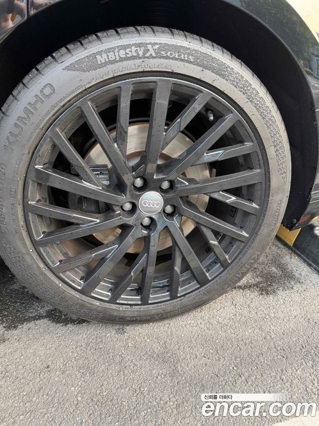 Audi A8 55 TFSI Quattro LWB