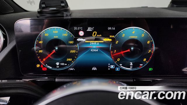 Mercedes-Benz GLA-Class GLA250 4MATIC