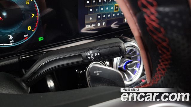 Mercedes-Benz GLA-Class GLA250 4MATIC