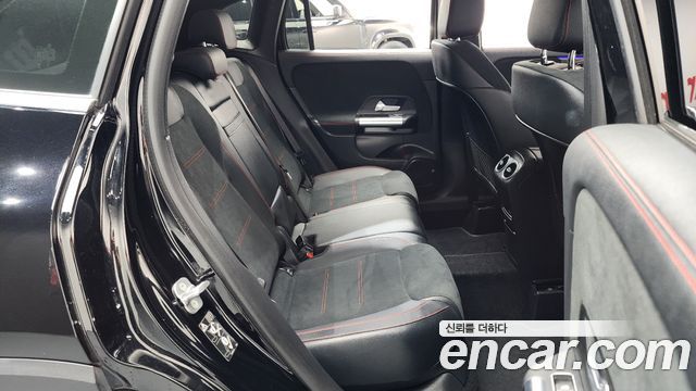 Mercedes-Benz GLA-Class GLA250 4MATIC