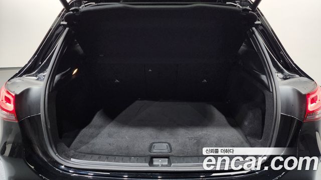Mercedes-Benz GLA-Class GLA250 4MATIC