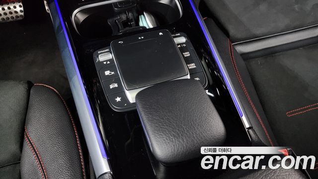 Mercedes-Benz GLA-Class GLA250 4MATIC