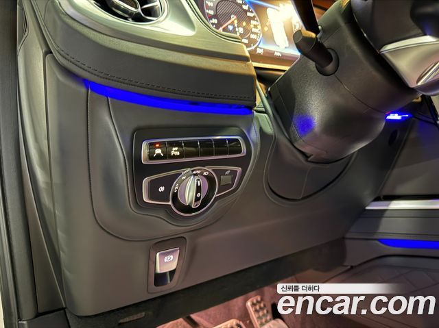 Mercedes-Benz G-Class AMG G63 Manufaktur