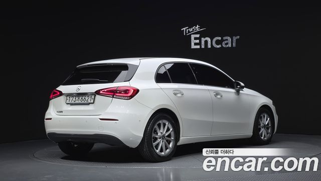 Mercedes-Benz A-Class A220 Hatchback