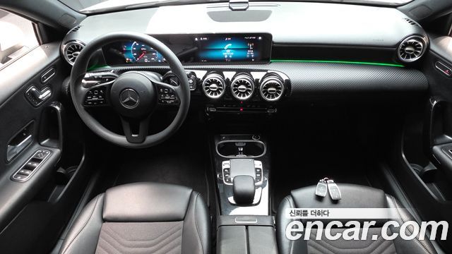 Mercedes-Benz A-Class A220 Hatchback