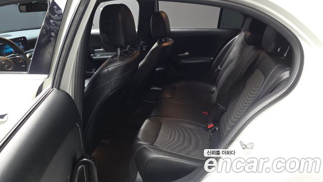 Mercedes-Benz A-Class A220 Hatchback