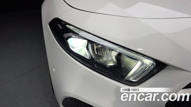 Mercedes-Benz A-Class A220 Hatchback