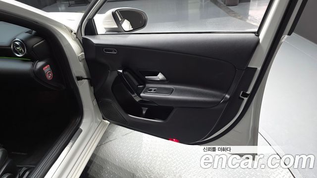 Mercedes-Benz A-Class A220 Hatchback