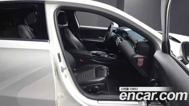 Mercedes-Benz A-Class A220 Hatchback