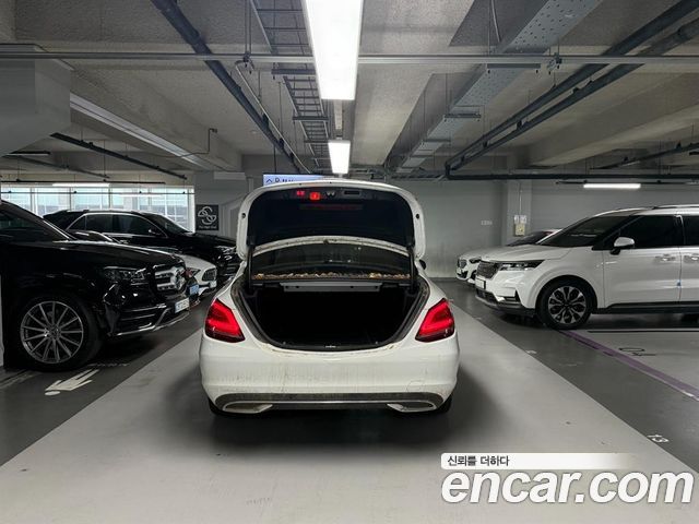 Mercedes-Benz C-Class C220 d Avantgarde