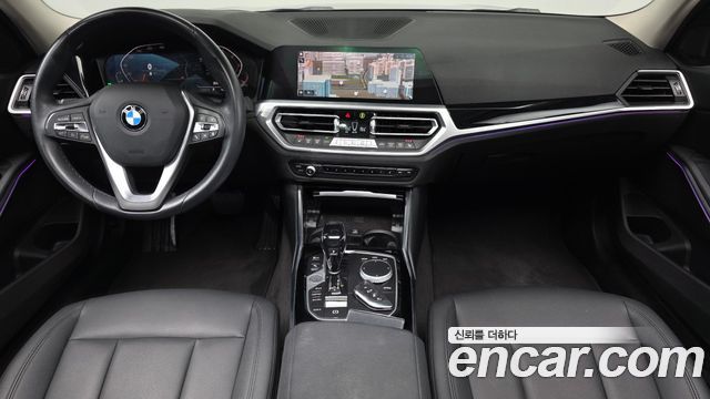 BMW 3-Series 320i