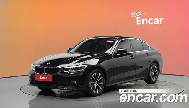 BMW 3-Series 320i