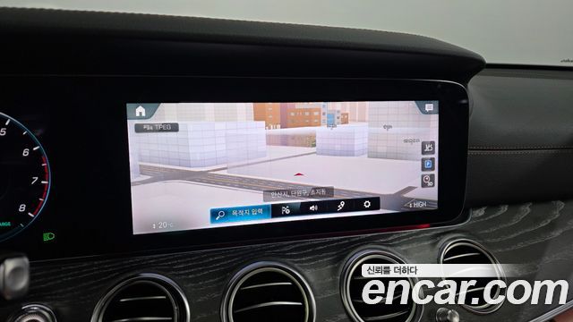 Mercedes-Benz E-Class E350 4MATIC AMG Line