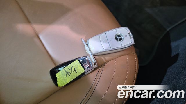 Mercedes-Benz E-Class E350 4MATIC AMG Line