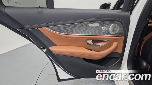 Mercedes-Benz E-Class E350 4MATIC AMG Line