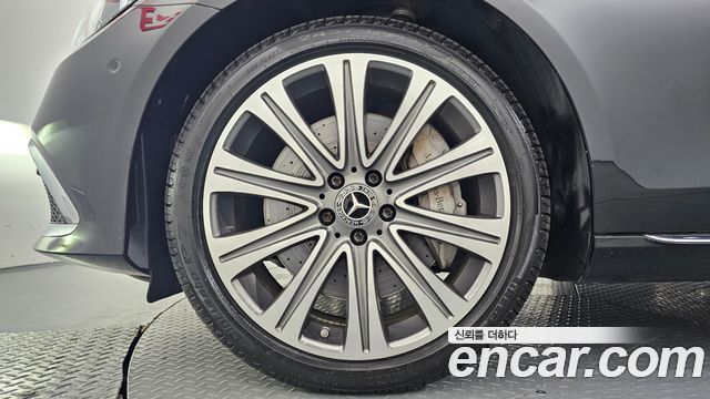Mercedes-Benz E-Class E450 4MATIC Exclusive
