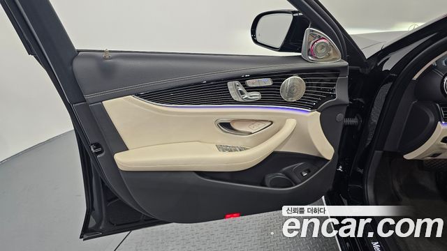 Mercedes-Benz E-Class E450 4MATIC Exclusive