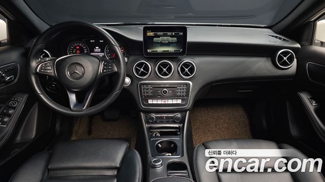 Mercedes-Benz A-Class A200
