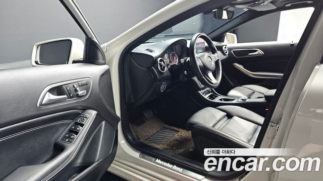 Mercedes-Benz A-Class A200