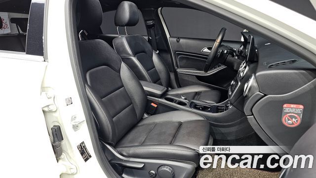 Mercedes-Benz A-Class A200