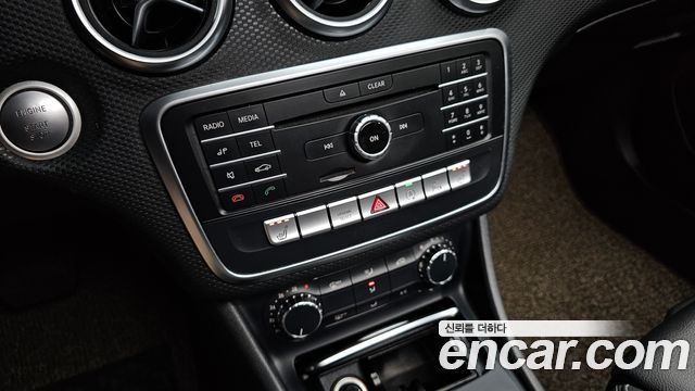 Mercedes-Benz A-Class A200
