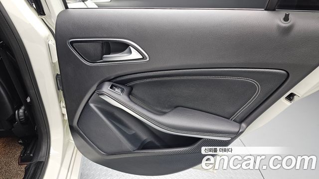 Mercedes-Benz A-Class A200