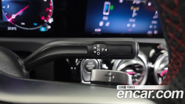 Mercedes-Benz CLA-Class CLA250 4MATIC