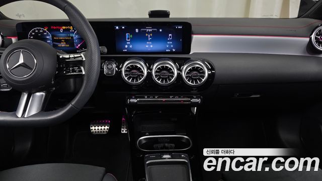 Mercedes-Benz CLA-Class CLA250 4MATIC