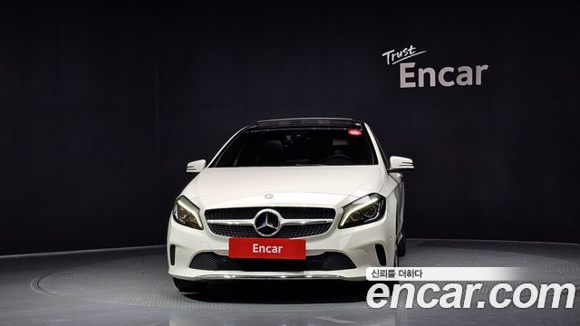 Mercedes-Benz A-Class A200