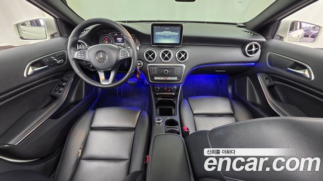 Mercedes-Benz A-Class A200