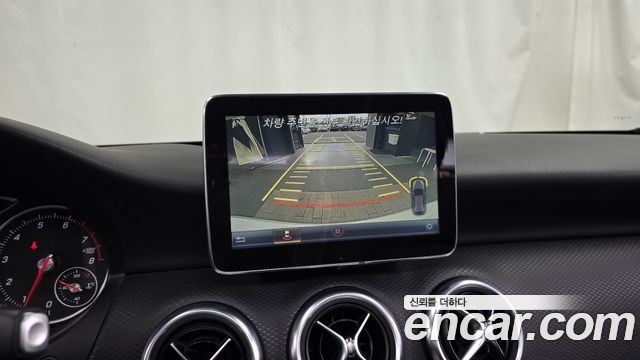 Mercedes-Benz A-Class A200
