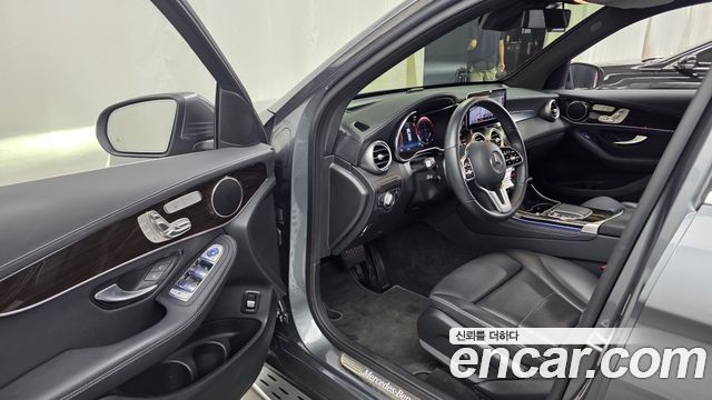 Mercedes-Benz GLC-Class GLC300 4MATIC