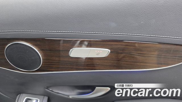 Mercedes-Benz GLC-Class GLC300 4MATIC
