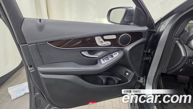 Mercedes-Benz GLC-Class GLC300 4MATIC