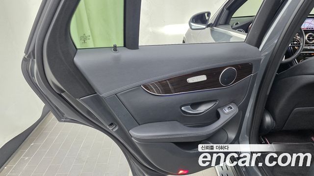 Mercedes-Benz GLC-Class GLC300 4MATIC