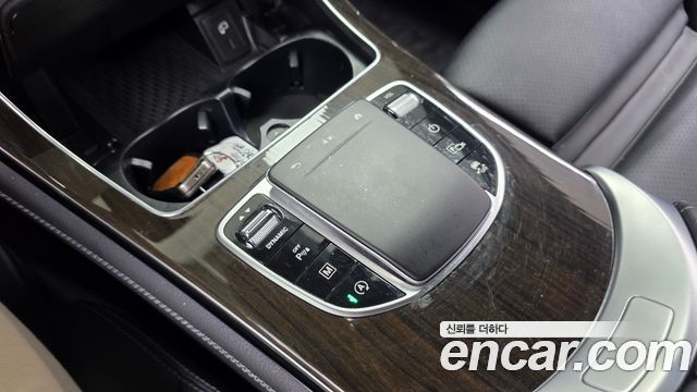 Mercedes-Benz GLC-Class GLC300 4MATIC
