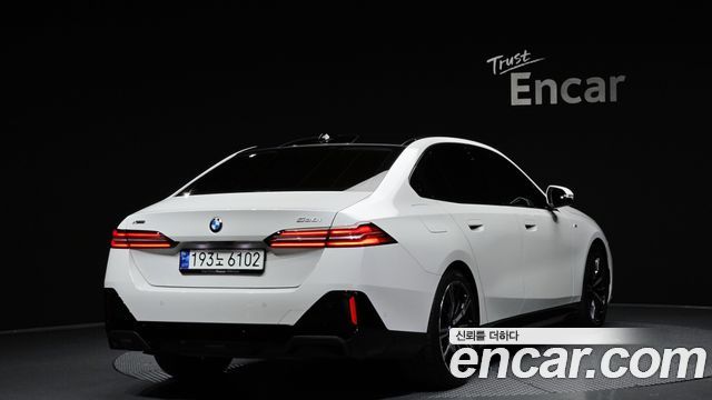 BMW 5-Series 530i xDrive M Sport