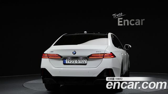 BMW 5-Series 530i xDrive M Sport