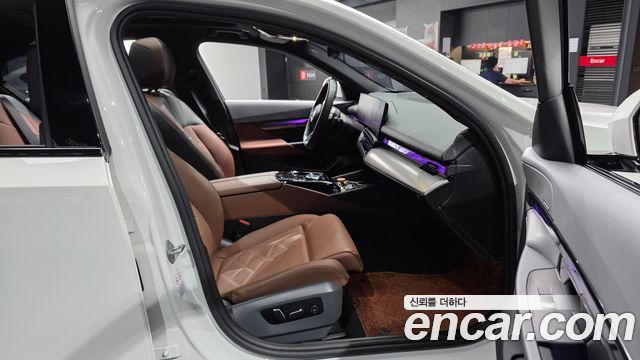 BMW 5-Series 530i xDrive M Sport
