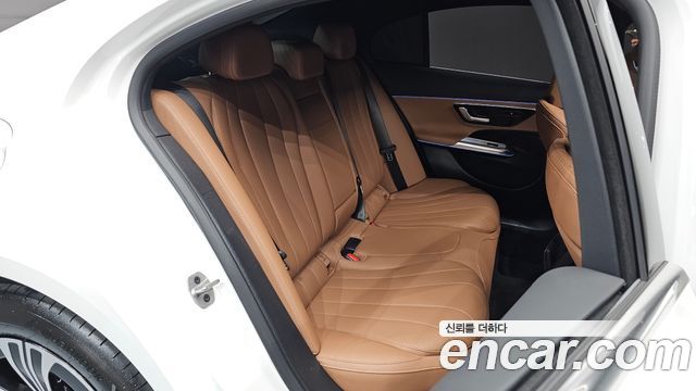 Mercedes-Benz E-Class E200 Avantgarde