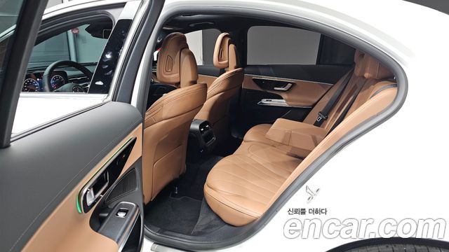 Mercedes-Benz E-Class E200 Avantgarde