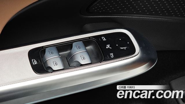 Mercedes-Benz E-Class E200 Avantgarde