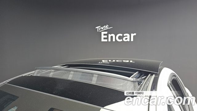 Mercedes-Benz E-Class E200 Avantgarde