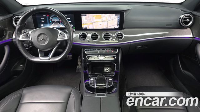 Mercedes-Benz E-Class E300 4MATIC AMG Line