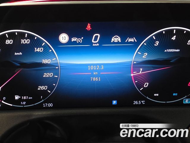 Mercedes-Benz E-Class E300 4MATIC Exclusive